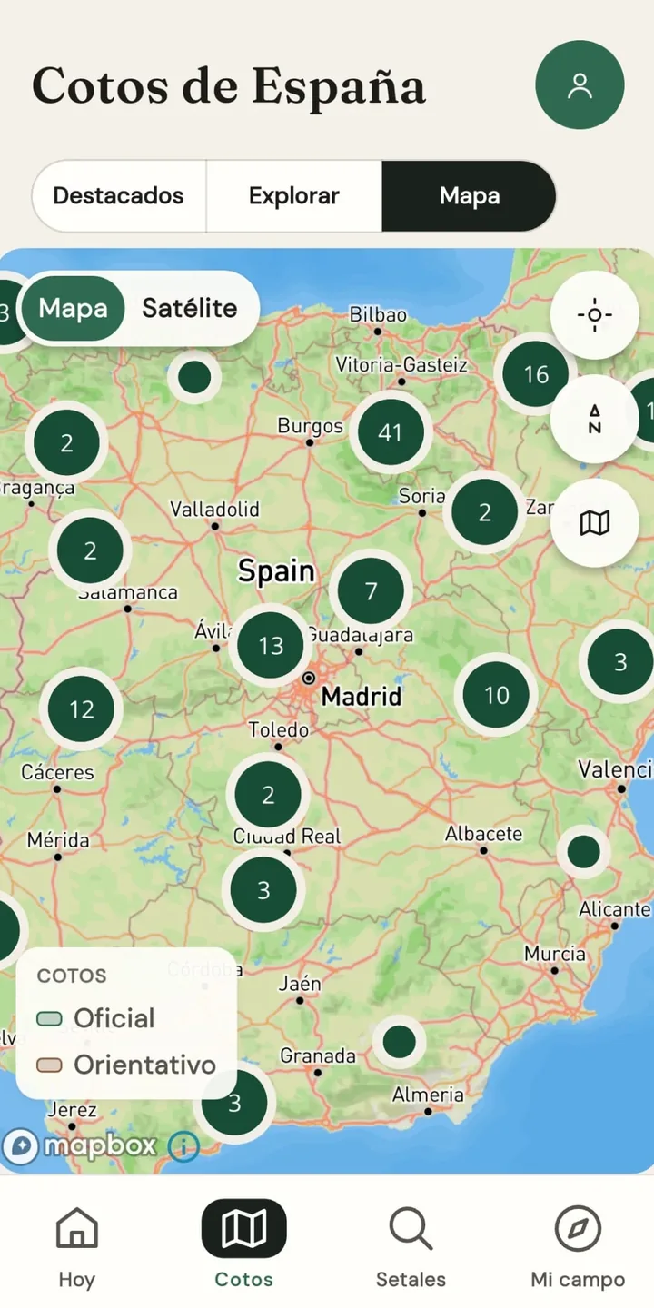 Mapa de cotos micológicos de España con los cotos agrupados en racimos numerados por zona.